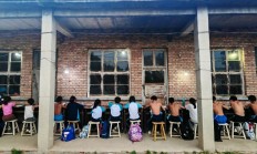 天博APP下载:铁皮房、土操场，这里有一座“筑梦”摔跤馆